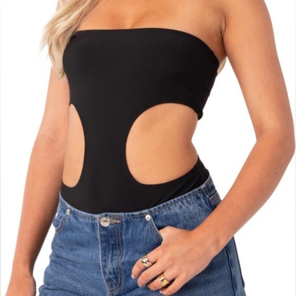 EDIKTED Vivie Cutout Rib Strapless Bodysuit XS - Picture 4 of 6